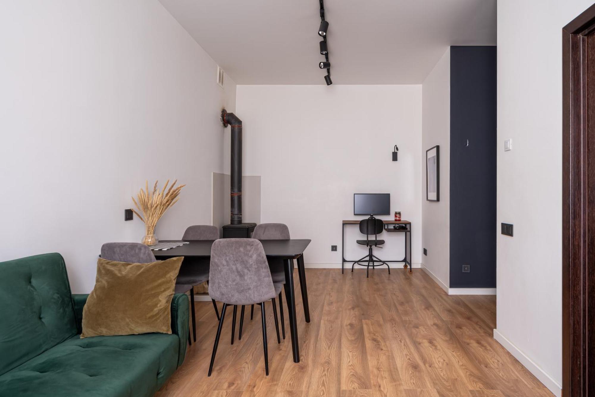 Lienes Iela Gem 1Br Apartment With Fireplace In Historic Unesco Center รีกา ภายนอก รูปภาพ