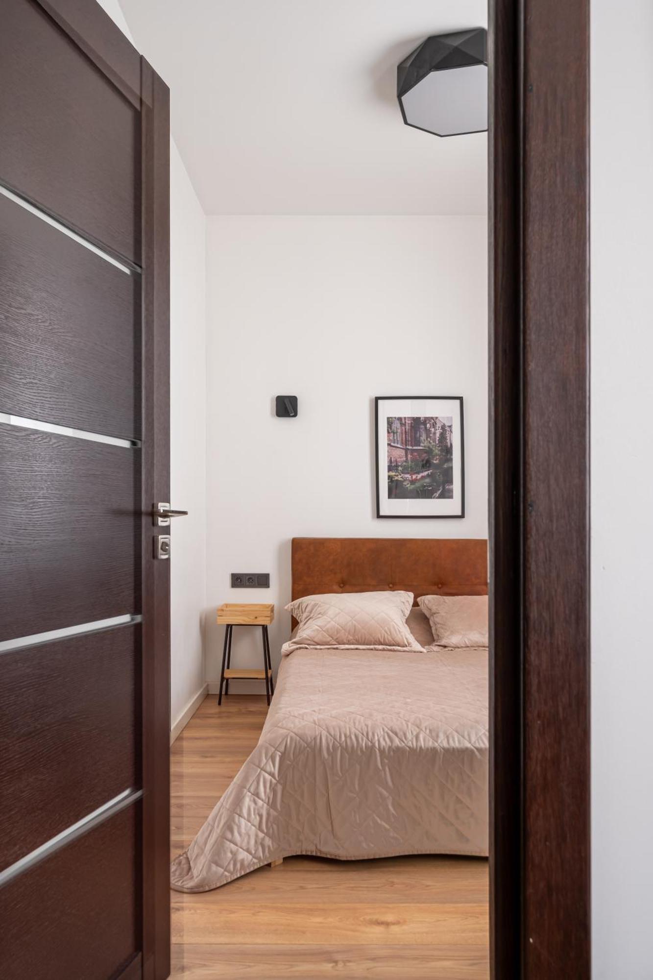 Lienes Iela Gem 1Br Apartment With Fireplace In Historic Unesco Center รีกา ภายนอก รูปภาพ